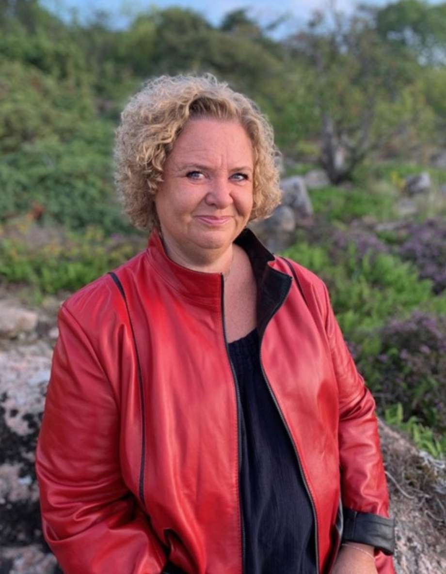 Portræt af forfatter Maj Isidora Raith